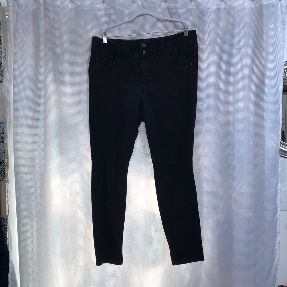 Torrid Black High-Waisted Jeans 18R
